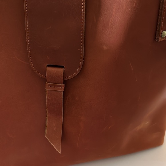 S-zone Genuine lather well made Shoulder tote bag.